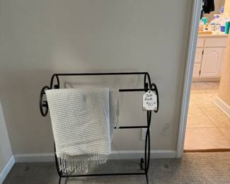 Wrought iron quilt rack