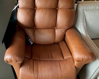 Brand New (w/ Tags) Leather Lift Chair