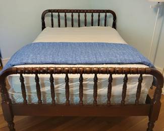 Jenny Lind full sized bed