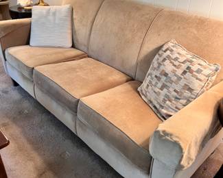 Flexsteel sofa. In Great condition