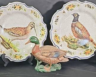 3 Hand Painted Ceramic Ducks w 2 Decorative Plates