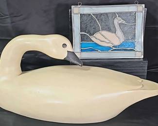 Backwards Looking Vintage Swan w Stained Glass Swan