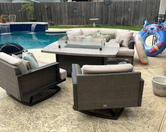 Outdoor furniture and fire pit 