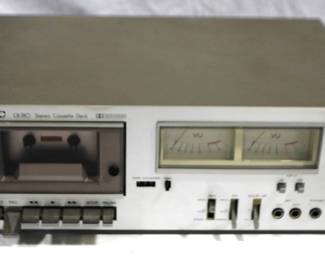 7617 - TEAC CX-310 Cassette Player You are buying a used as-is electric/electronic item. We do not guarantee all components are present and if it's not expressly stated, it is untested.