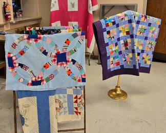 Beautiful hand sewn quilts & Vintage quilt tops
