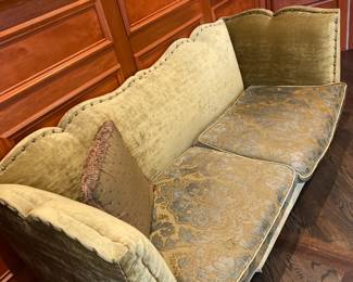 Daybed 89"W x 36" D x 34" H 15" (seat height) $175