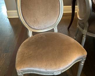 Hickory Chair Set of 10 Chairs, 2 Arm / 8 Armless $1500