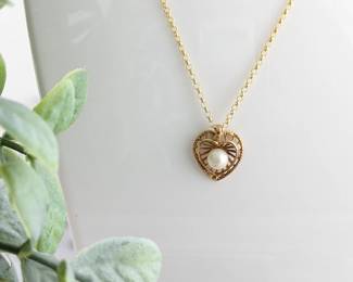 14K Yellow Gold & Pearl Heart Pendant Necklace