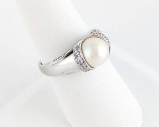 14K White Gold Freshwater Pearl & Diamond Ring
