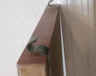 Shelves Clip on to Brackets