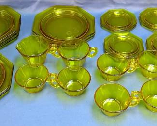 Amber UV Reactive Glass Octagon Plates, 8.5", Qty 7, Cups, Saucers, Creamer And Sugar, Total Qty 24