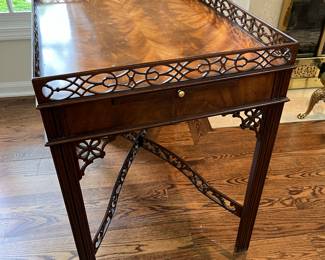 Baker Furniture Chippendale style end table 29"W x 20"D x 27"H 