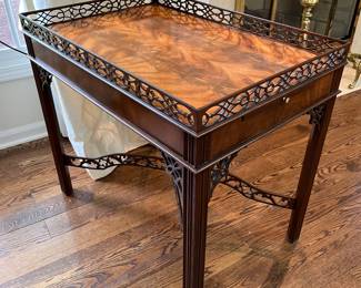 Baker Furniture Chippendale style end table 29"W x 20"D x 27"H 