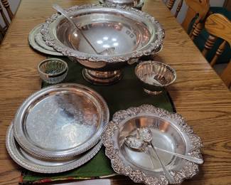 Silver punch bowl(2 available) plus