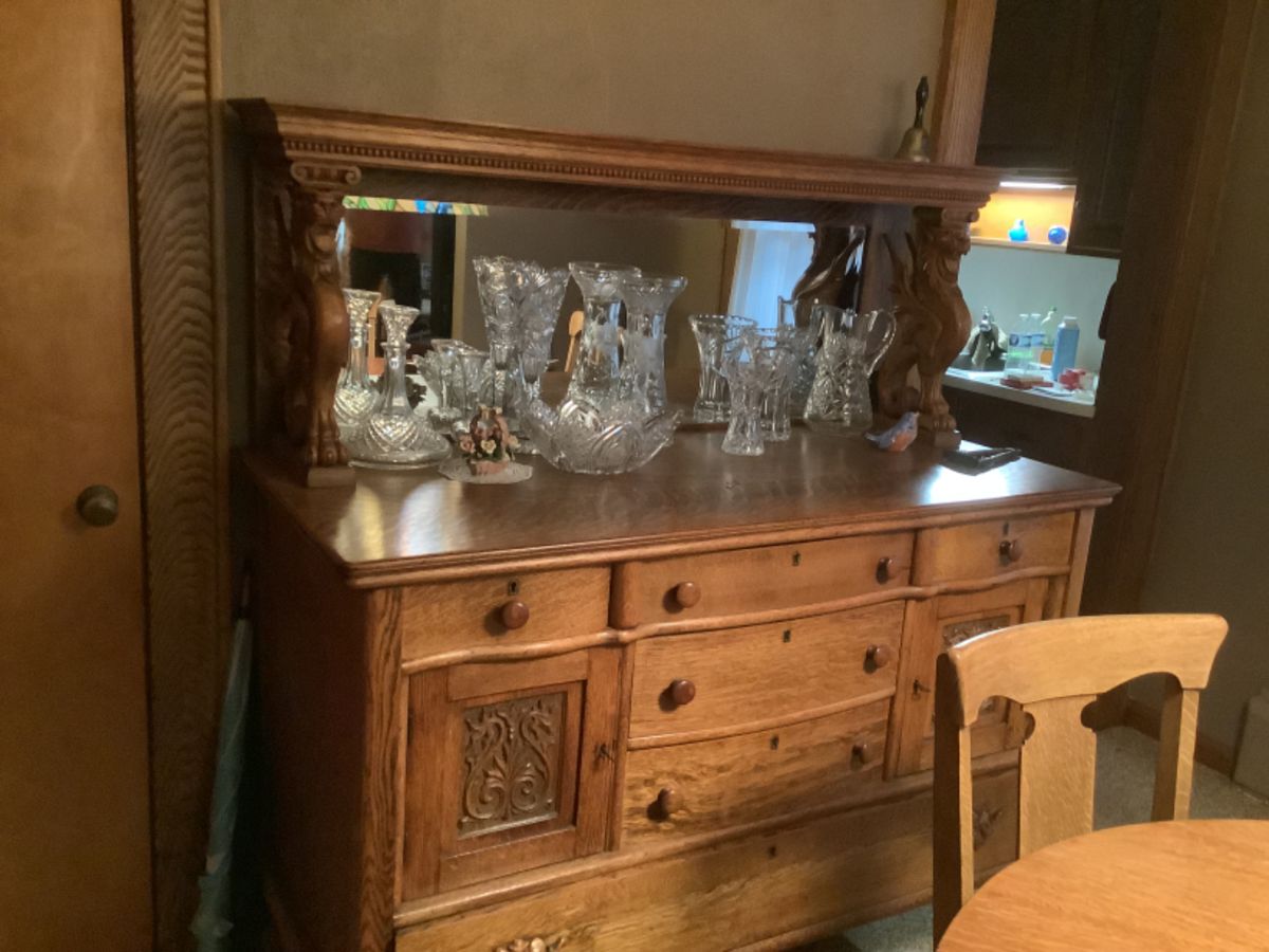 HILLTOP ESTATE SALES by Kathy & ValerieLovely... starts on 5/3/2024