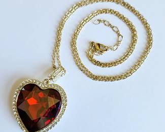 Crystal ruby red heart pendant necklace