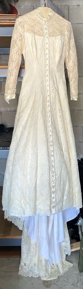 Vtg. Wedding Gown
