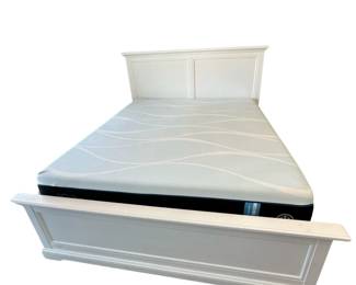 White King Size Bed Frame Built-in USB Chargers Tempur-pedic Cooling Mattress Super Clean Lightly Us