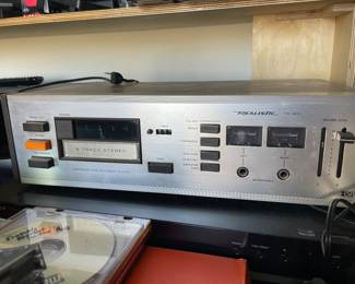 Vintage Realistic TR-801 8 track stereo player and recorder.