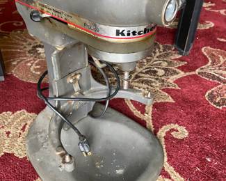 Very vintage Kitchen-Aide mixer