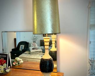 Vintage MCM 1960s 50-inch lamp with gold shade