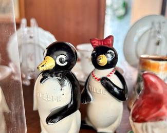 Vintage plastic Willie & Millie penguin salt & pepper shakers