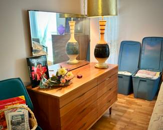 Vintage mid-century modern late 50s/early 60s mahogany Link-Taylor (original Henry Link) bedroom suite, including dresser & mirror, highboy, and bedframe