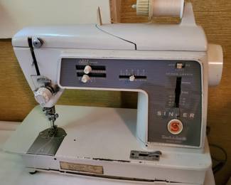 Singer Touch & Sew Deluxe Zig-Zag sewing machine