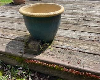 . .. ceramic planter in turquoise