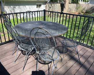 Vintage, Wrought Iron Table w/ 6 Chairs 