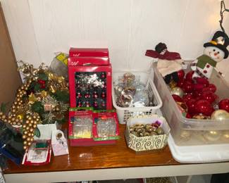 Holiday Decor, Christmas Decorations 