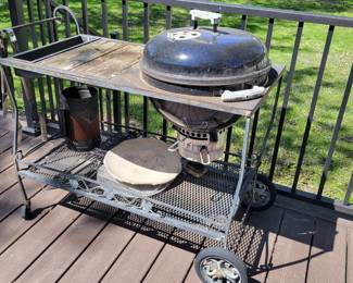 Weber, Charcoal grill, in tea cart