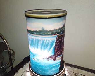 Amazing  Niagara falls motion lamp