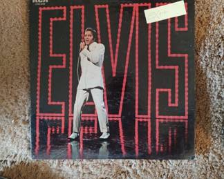 Great collection of Elvis Presley Vinyl