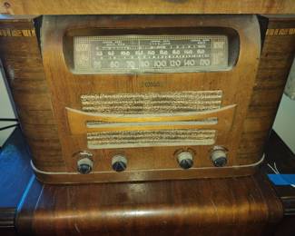 Vintage table top radio