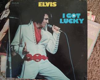 Vintage records vinyl including 78 rpms