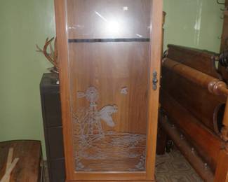 Gun cabinet