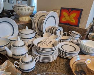 Korean Serveware set