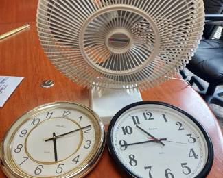 2 clocks & fan