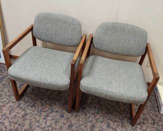 2 reception chairs