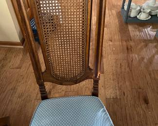 Dining table chairs (6)
