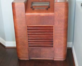 Antique Floor Radio