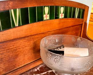 Antique Art Nouveau wash stand with a solid marble top, quarter sawn white oak 