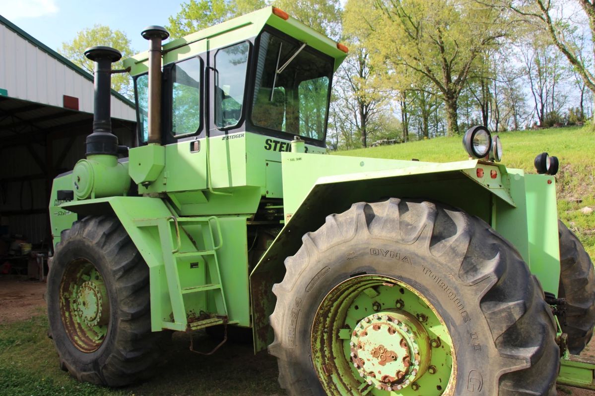 Farm Equipment LIVE Auction Williamsport starts on 5/18/2024