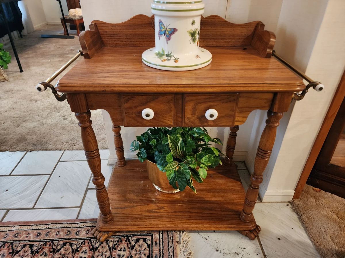 ESTATE SALE MAYOR ALLEN ESTATE in Alvin, TX starts on 4/25/2024