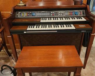 Baldwin Electric Organ with Stool - Plays Good - Brass Desk Lamp 