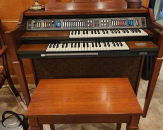 Baldwin Electric Organ with Stool - Plays Good - Brass Desk Lamp
