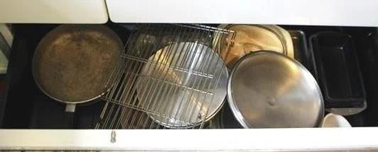 27 - Group cookware
