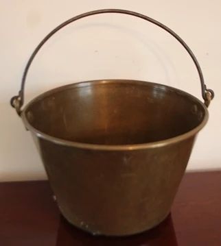 230 - Brass bucket, 13 x 8
