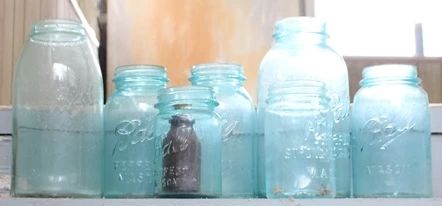 68 - Assorted blue ball jars, vintage

